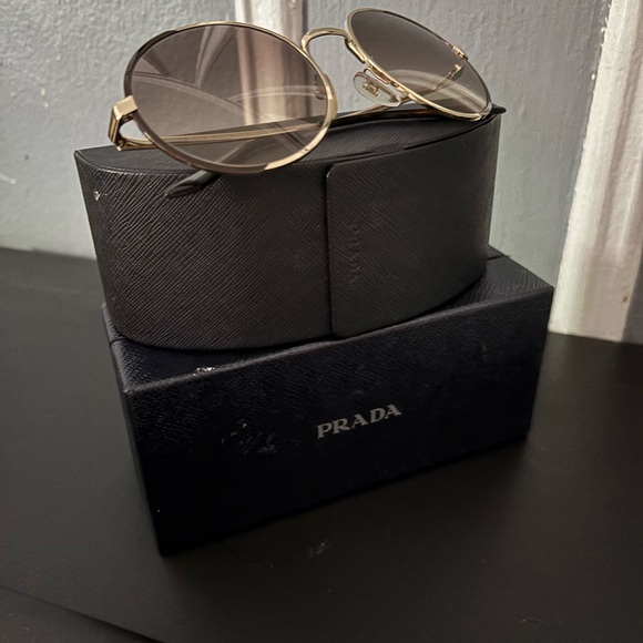 Prada SPR59X gold and Brown Gradient - Picture 1 of 3